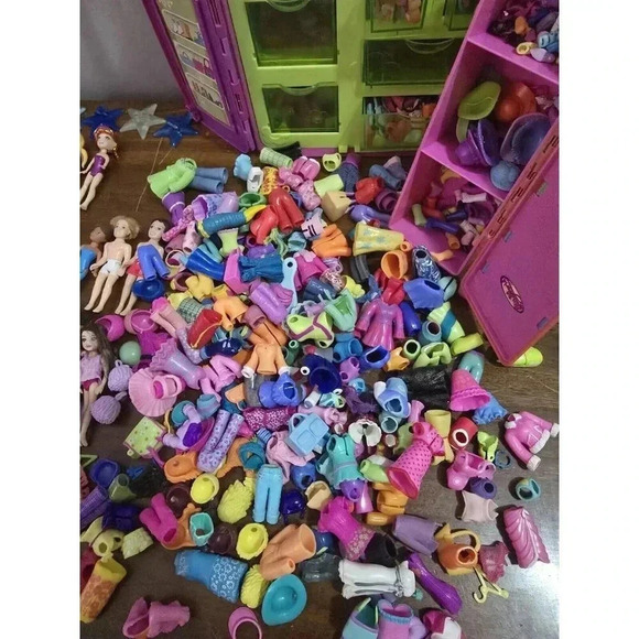 Polly Pocket - Massive Lot Of Dolls Clothing, Pets, and Accessories- Vintage - Picture 6 of 16